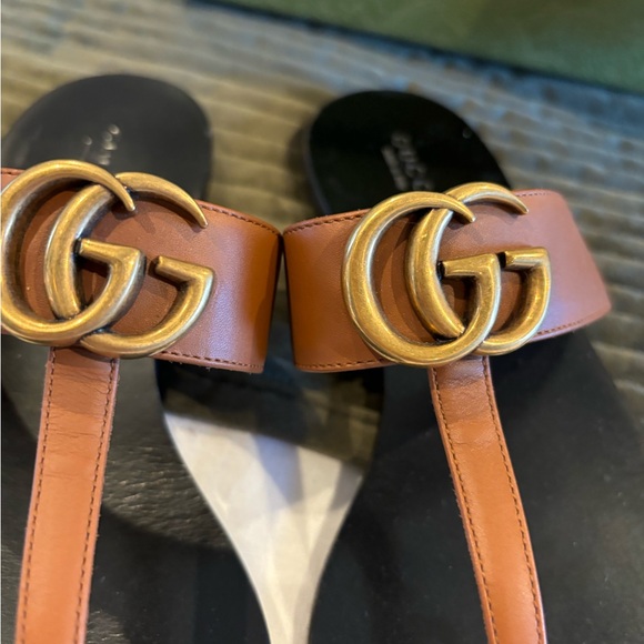 Gucci GG t strap sandals 8.5 - Picture 3 of 7